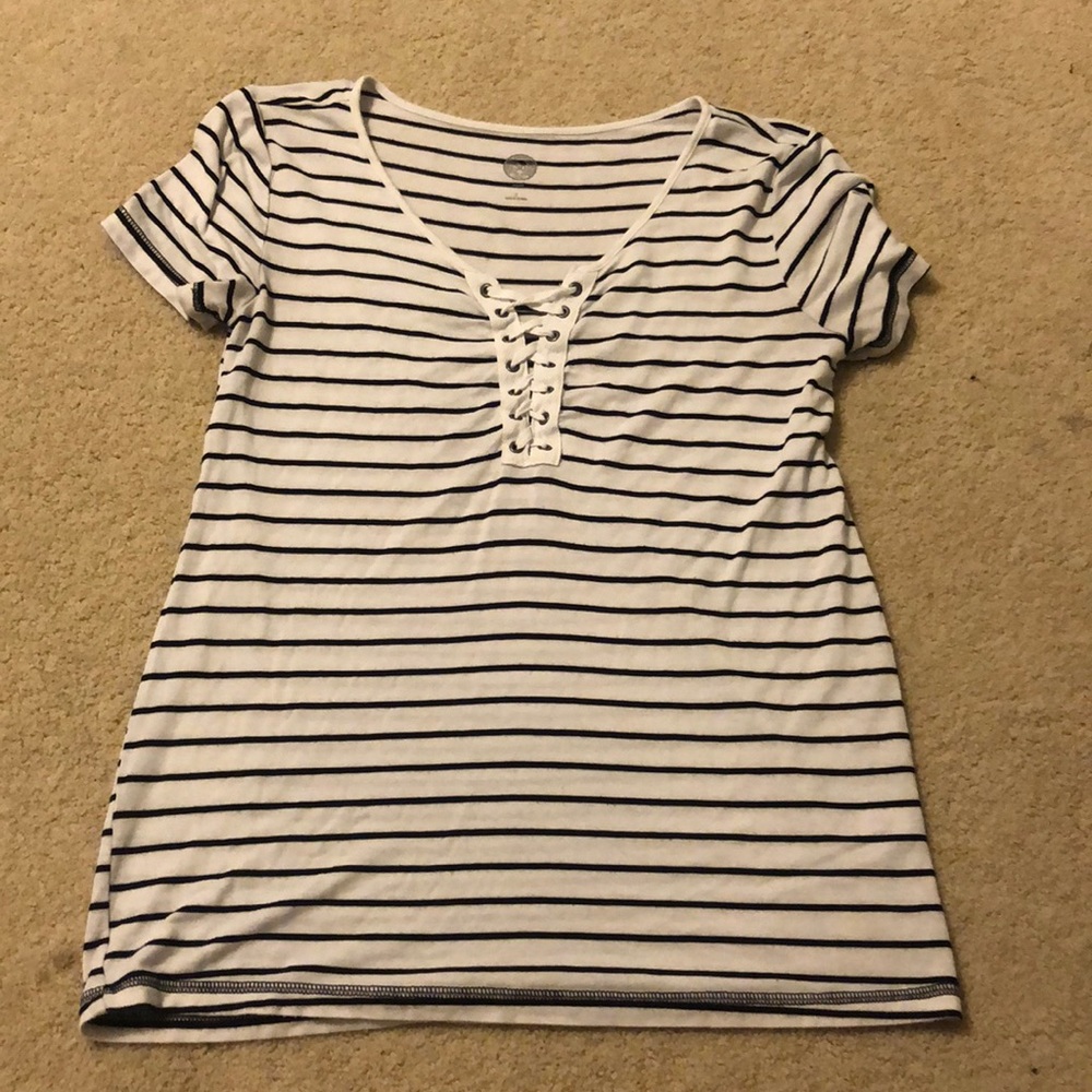 black and white t-shirt